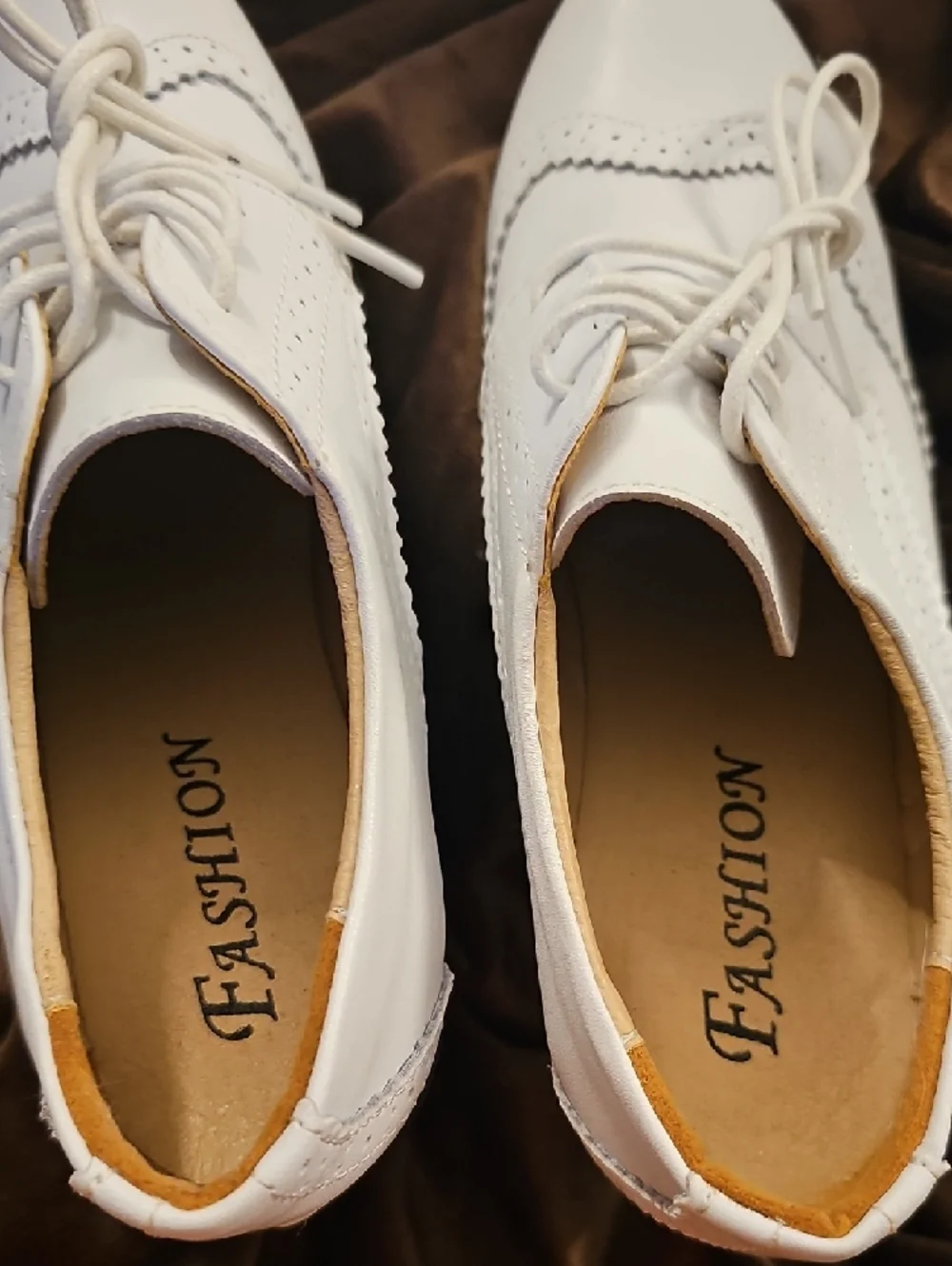 Dadawen Lace-Up Chunky Heel Oxford - Picture 6 of 6